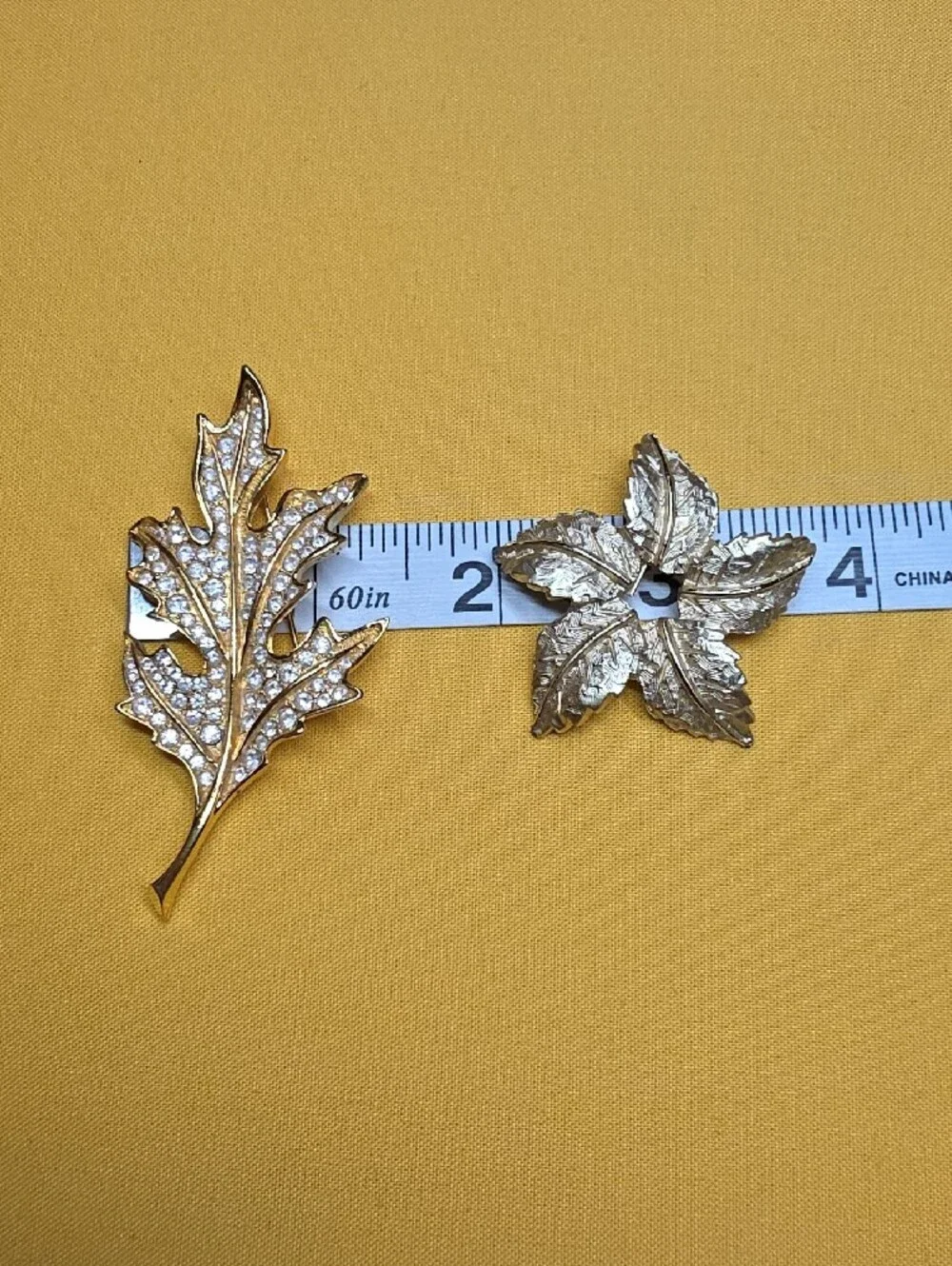 Vintage Mid Century Leaf Brooch Pin Lot of 4 Gold Silver Tone Retro ▪︎ Lovely!